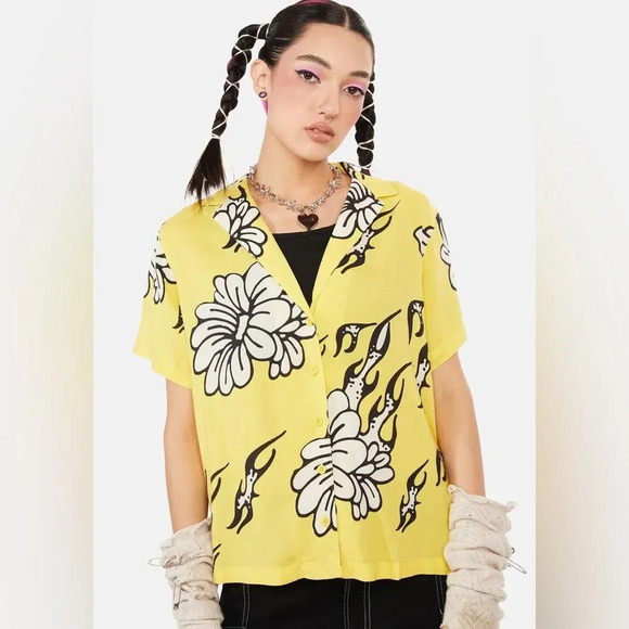 OBEY Flamin' Flowers Button Up Shirt in Cyber Yellow‎ - Picture 1 of 9